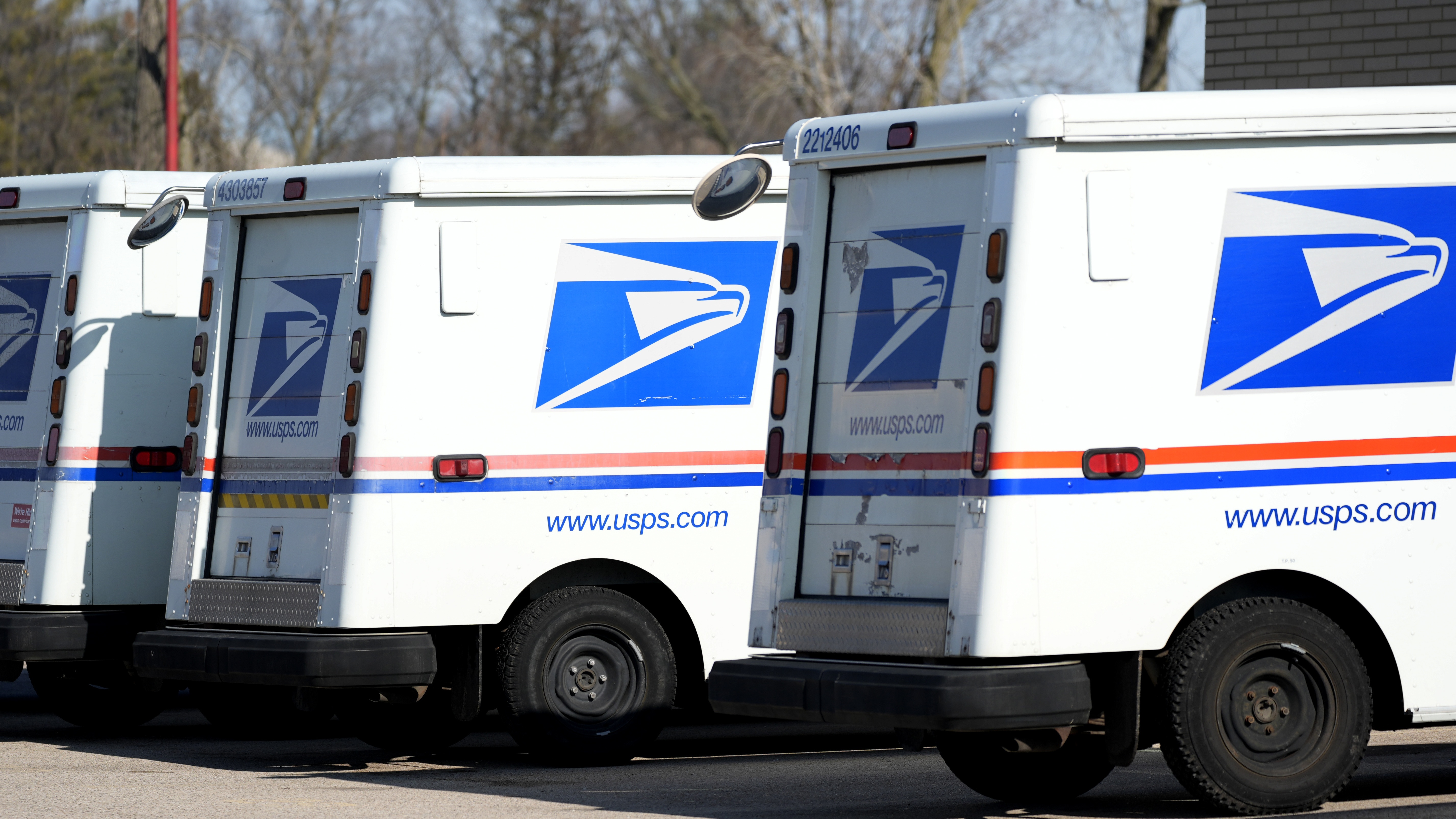 USPS to suspend service on Thursday